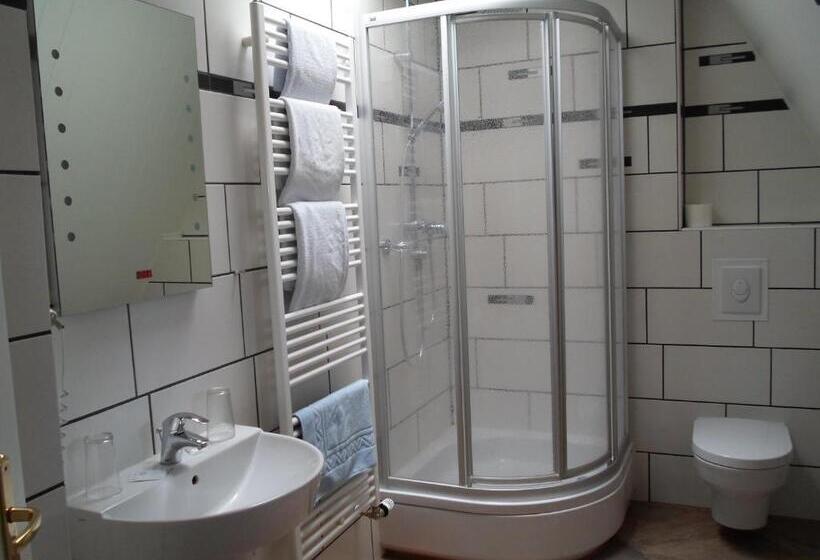 스탠다드 룸, An Der Karlstadt