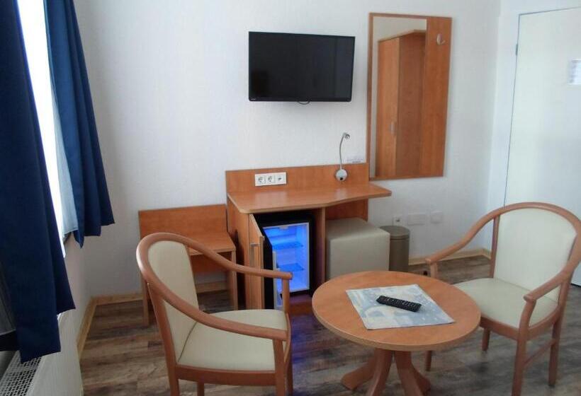 스탠다드 룸, An Der Karlstadt