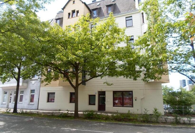 침실 1개 아파트, An Der Karlstadt