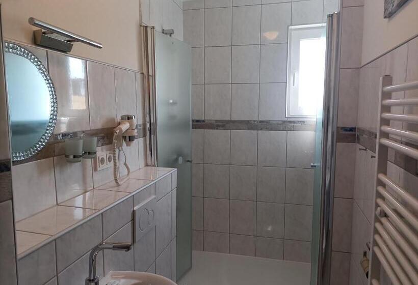 침실 1개 아파트, An Der Karlstadt