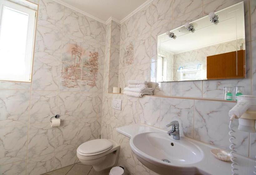 סוויטה, Dünenschloss