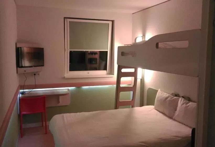 Standard-huone, Ibis Budget Hamburg Altona