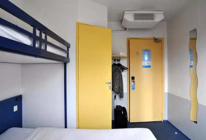 اتاق استاندارد با تخت‌های تاشو, Ibis Budget Rennes Cesson