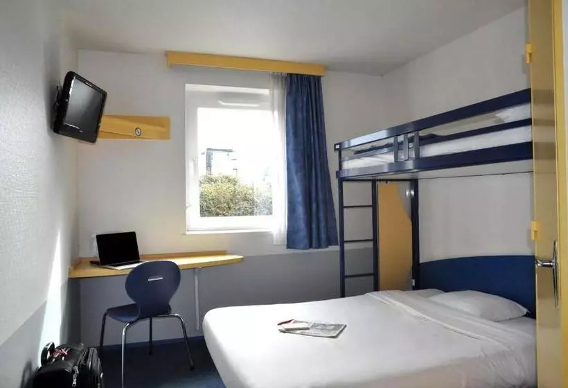 اتاق استاندارد با تخت‌های تاشو, Ibis Budget Rennes Cesson