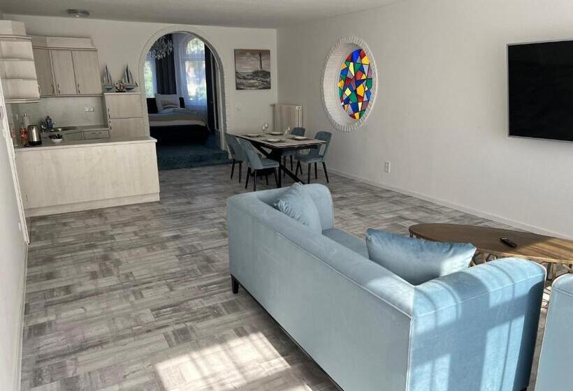 דירת שני חדרים עם מרפת, Leuchtturm