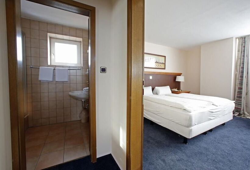 스탠다드 룸, Lüttje Burg