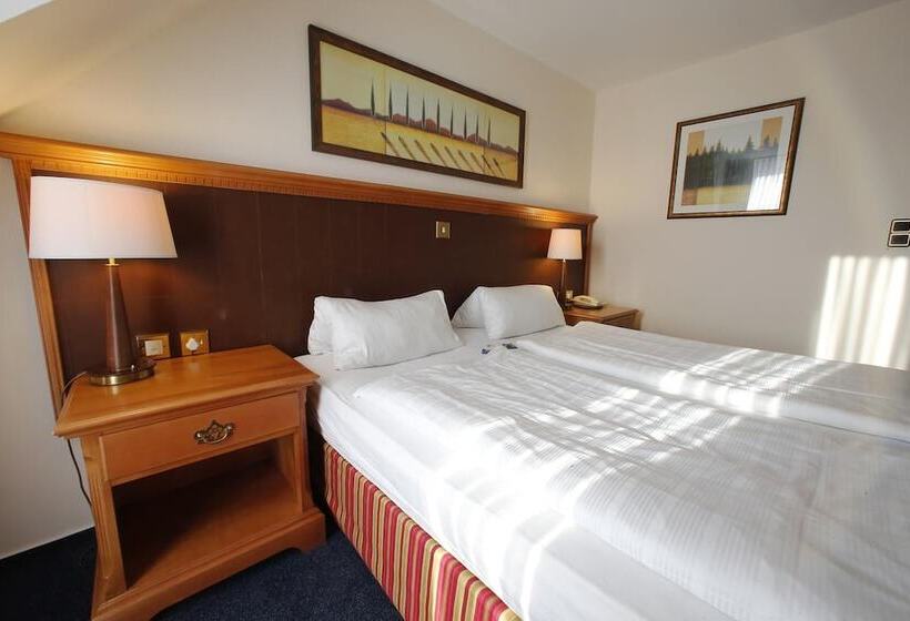 스탠다드 룸, Lüttje Burg