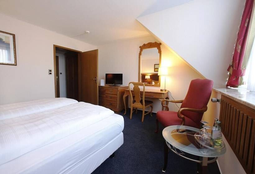 스탠다드 룸, Lüttje Burg