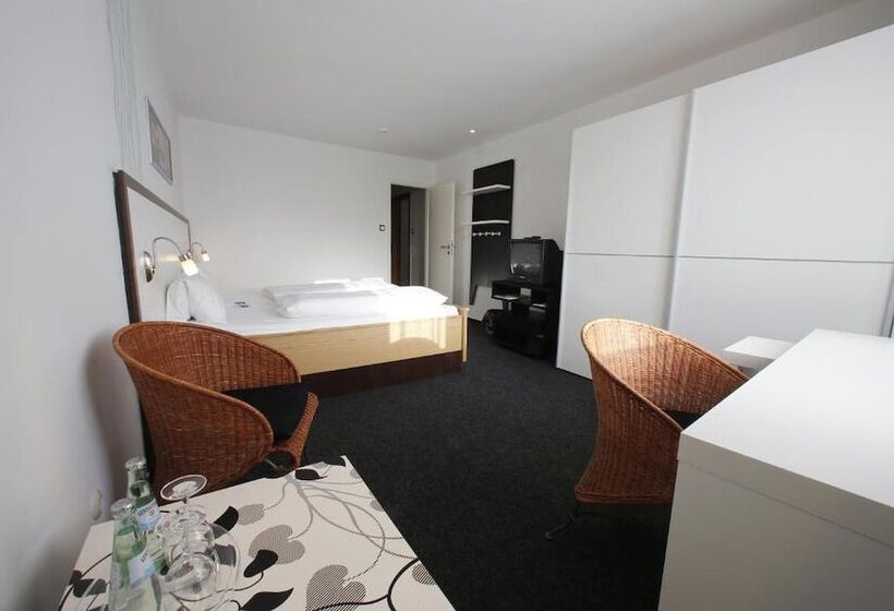 스탠다드 룸, Lüttje Burg