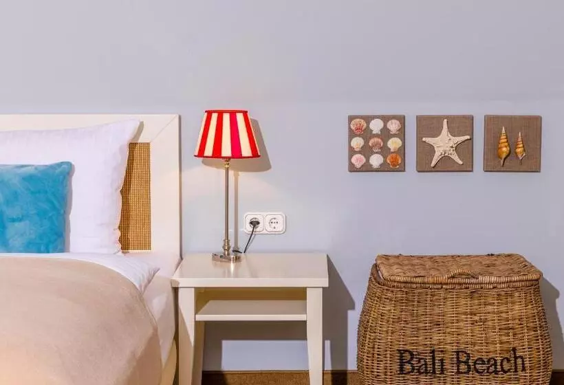 Standardzimmer innenliegend, Mein Strandhaus Hotel, Restaurant & Schwimmbad