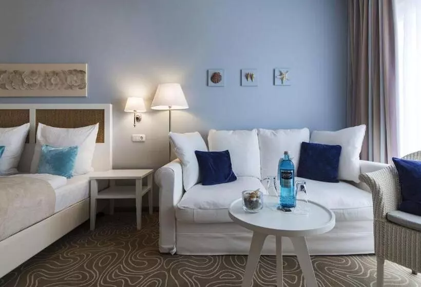 Standardzimmer mit seitlichem Meerblick, Mein Strandhaus Hotel, Restaurant & Schwimmbad