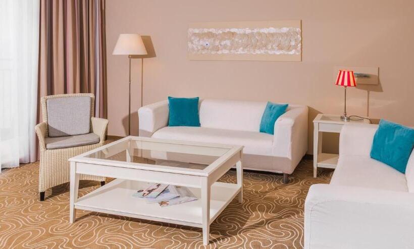 Номер Стандарт с Балконом, Mein Strandhaus Hotel, Restaurant & Schwimmbad