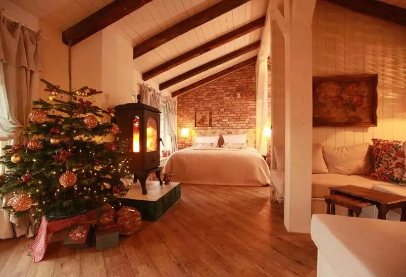 Superior suite with garden view