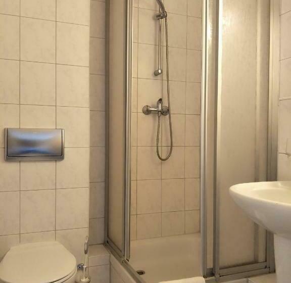 스탠다드 룸, Zum Grünen Tor