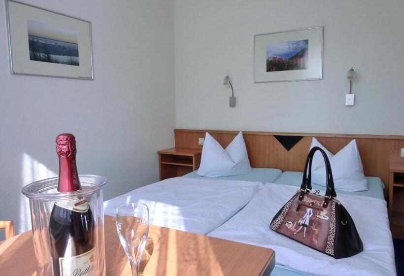 标准间, Zum Hafen