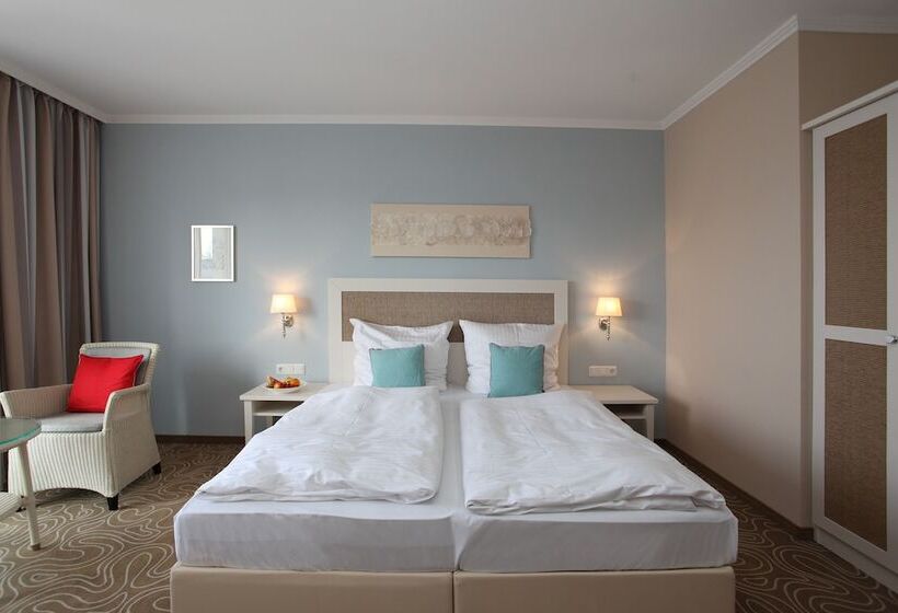 Номер Стандарт с Балконом, Mein Strandhaus Hotel, Restaurant & Schwimmbad