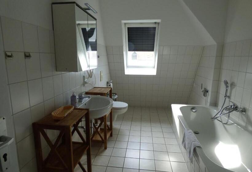 スタンダードスタジオ, Gasthof & Fleischerei Endler