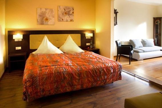 غرفة عائلية, Haus Krone