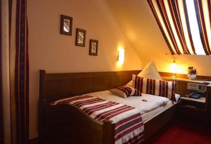 غرفة قياسية فردية, Haus Krone