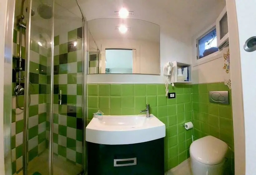 Habitació Triple Estàndard, Bed& Breakfast G&g