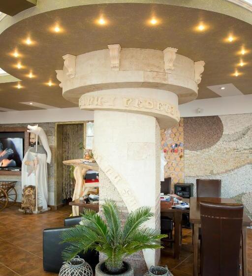 Номер Стандарт, Casa Dacilor Liberi