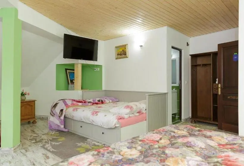スタンダード4人部屋, Casa Dacilor Liberi