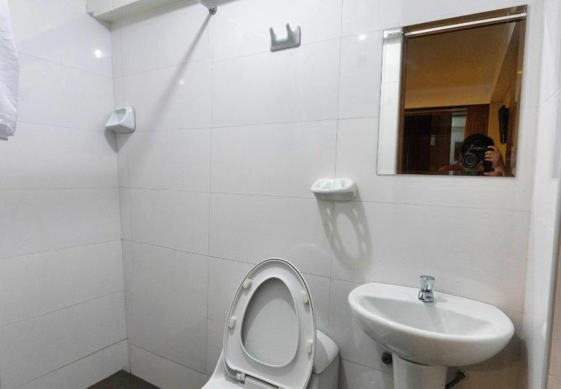Quarto Estandar Individual, Rituales Inn   Terminal Terrestre