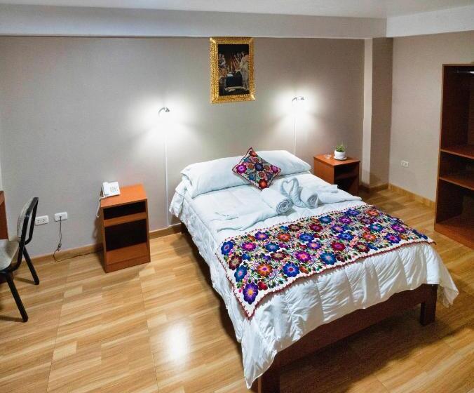 Quarto Estandar, Rituales Inn   Terminal Terrestre