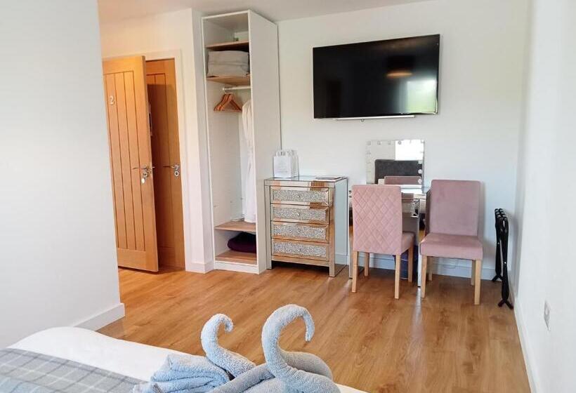 غرفة قياسية, Flotnar Hús   Ensuite Rooms