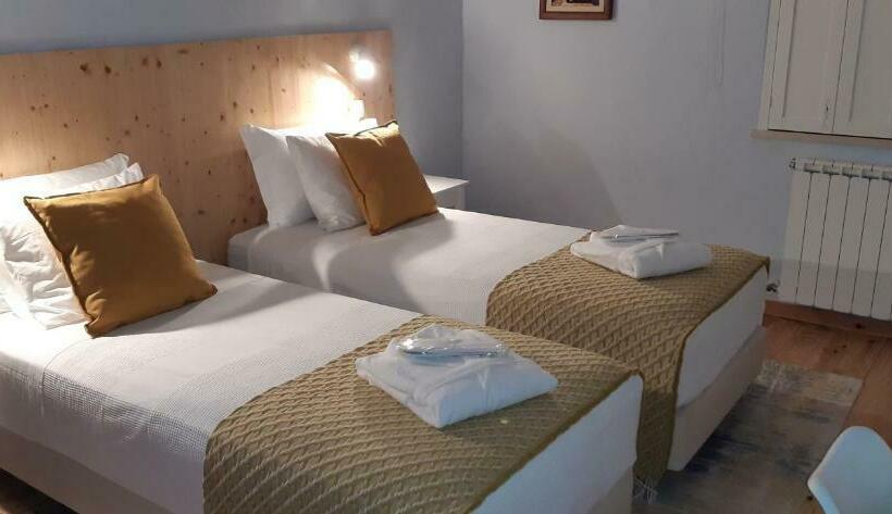 غرفة قياسية مطلّة علي الحديقة, Aprahouseloule Guesthouse