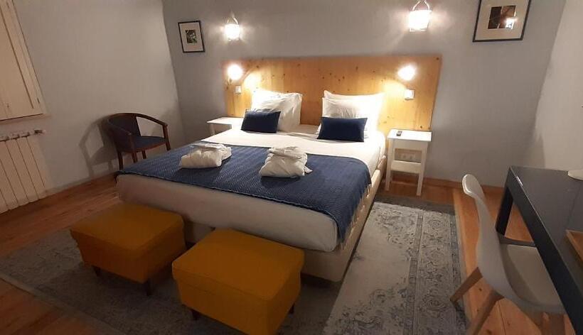 غرفة قياسية مطلّة علي الحديقة, Aprahouseloule Guesthouse