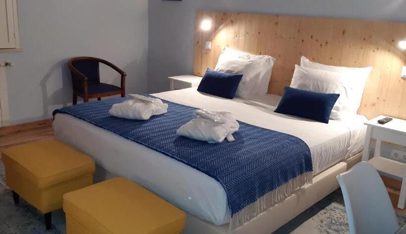 غرفة قياسية مطلّة علي الحديقة, Aprahouseloule Guesthouse