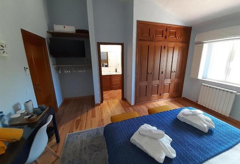 غرفة قياسية مطلّة علي الحديقة, Aprahouseloule Guesthouse