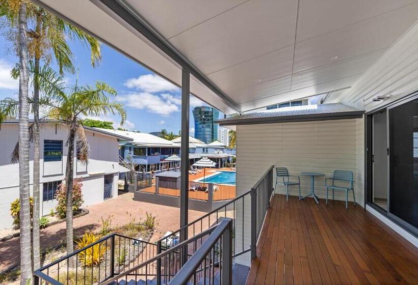 Апартаменты Deluxe 1 Спальня, Caravella Backpackers