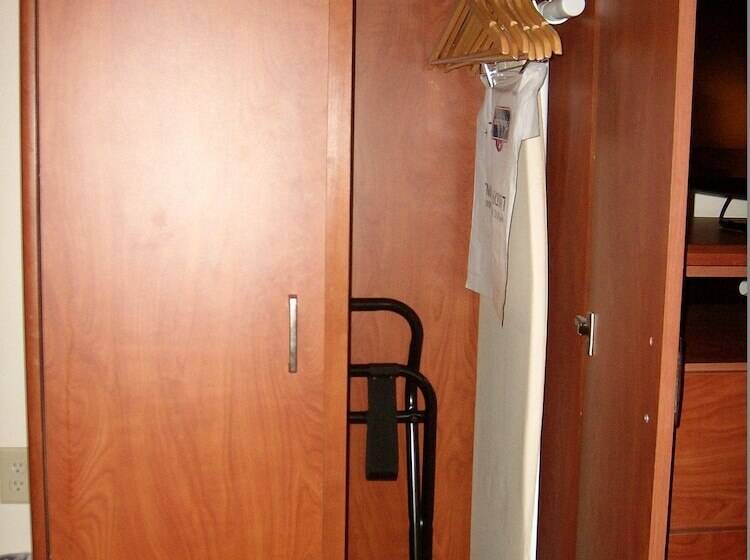 إستوديو ديلوكس, Americinn By Wyndham Thief River Falls