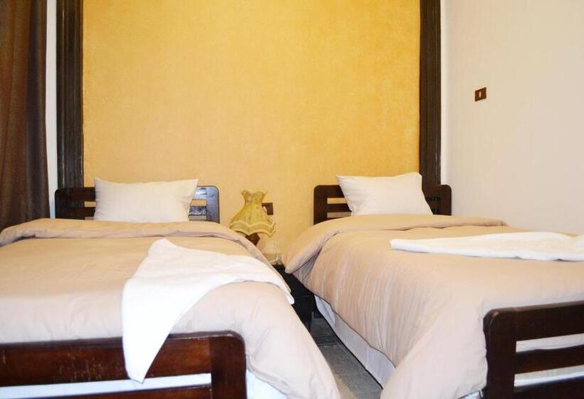 اتاق استاندارد, Cecilia Hostel