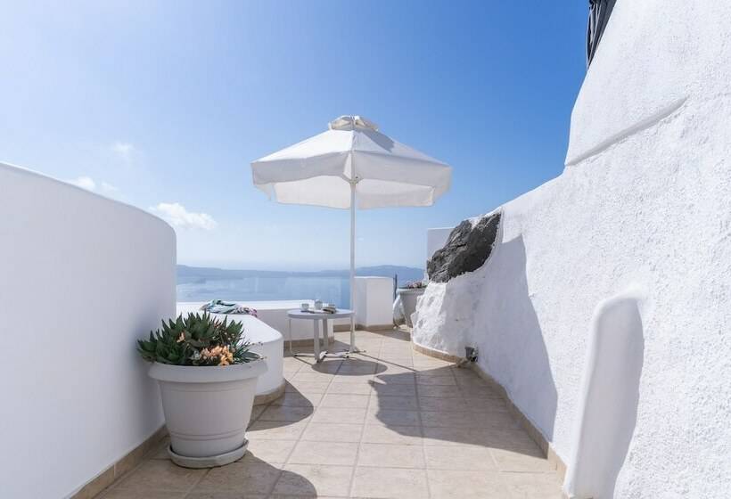Quarto Superior, Nefeli Homes   Adults Only