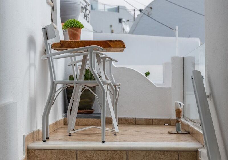 プレミアムルーム, Nefeli Homes   Adults Only