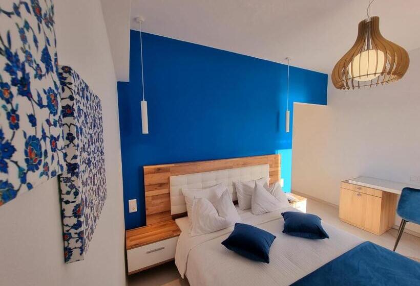 Номер Стандарт Вид на Море, Nefeli