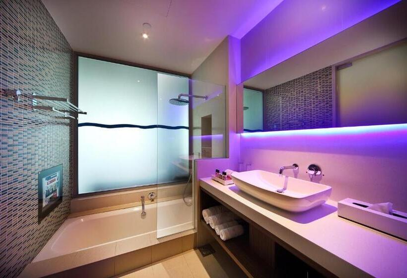 اتاق استاندارد با چشم‌انداز, One15 Marina Sentosa Cove Singapore