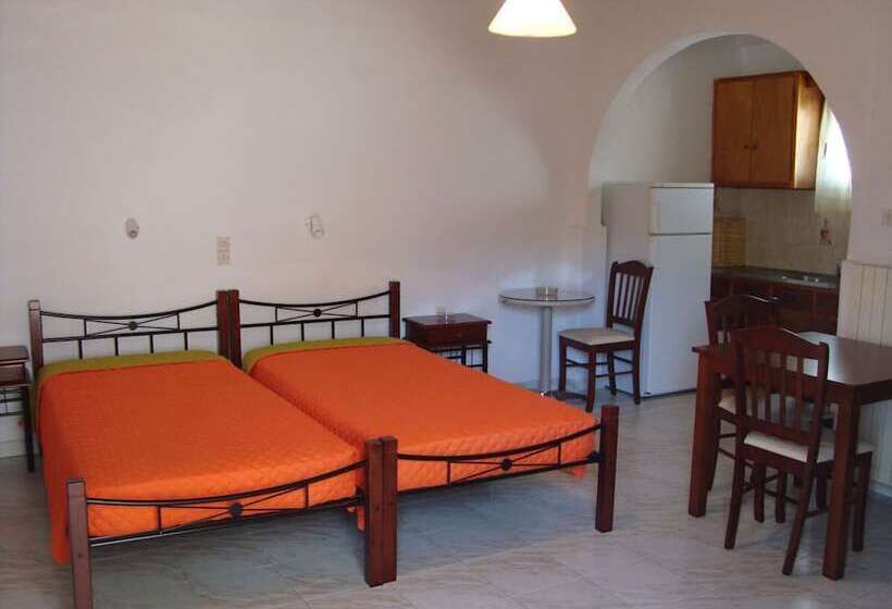 スタンダードスタジオ, Marina Blue Ornos