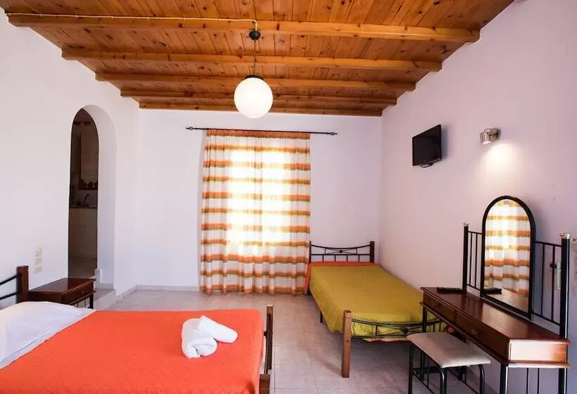 استودیوی استاندارد, Marina Blue Ornos