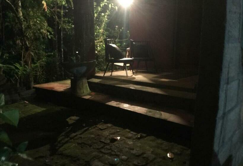 Стандартный Номер Кровать Кинг, Pilimathalawa Eco Lodge And Hostel