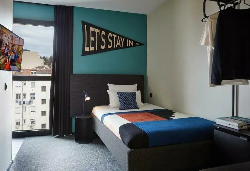 اتاق استاندارد یک نفره, The Social Hub Madrid 4* Star