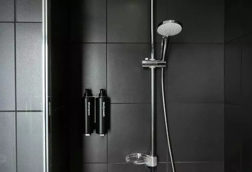 اتاق لوکس با چشم‌انداز, The Social Hub Madrid 4* Star