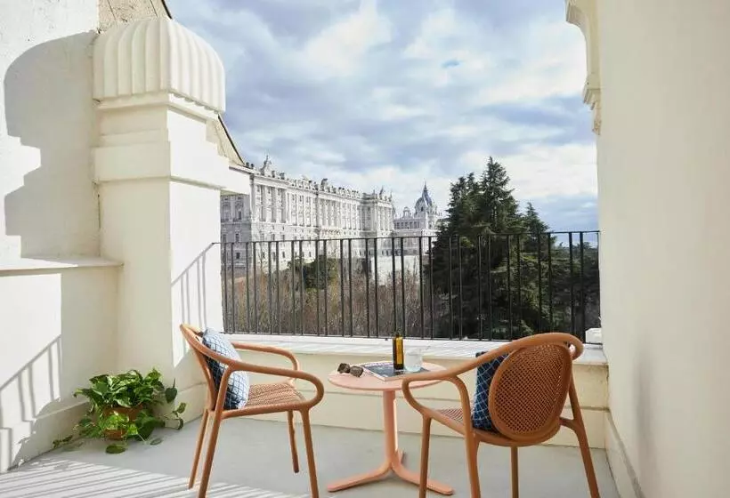 اتاق لوکس با چشم‌انداز, The Social Hub Madrid 4* Star