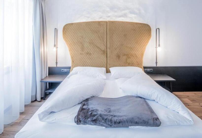 标准间, Zur Traube