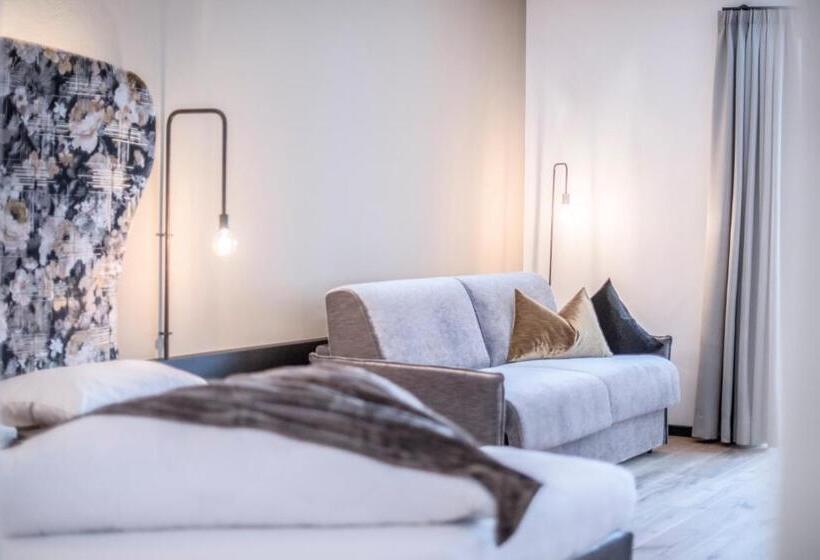 豪华房间, Zur Traube