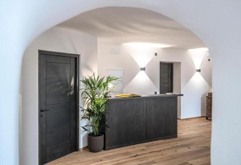 家庭套房, Zur Traube