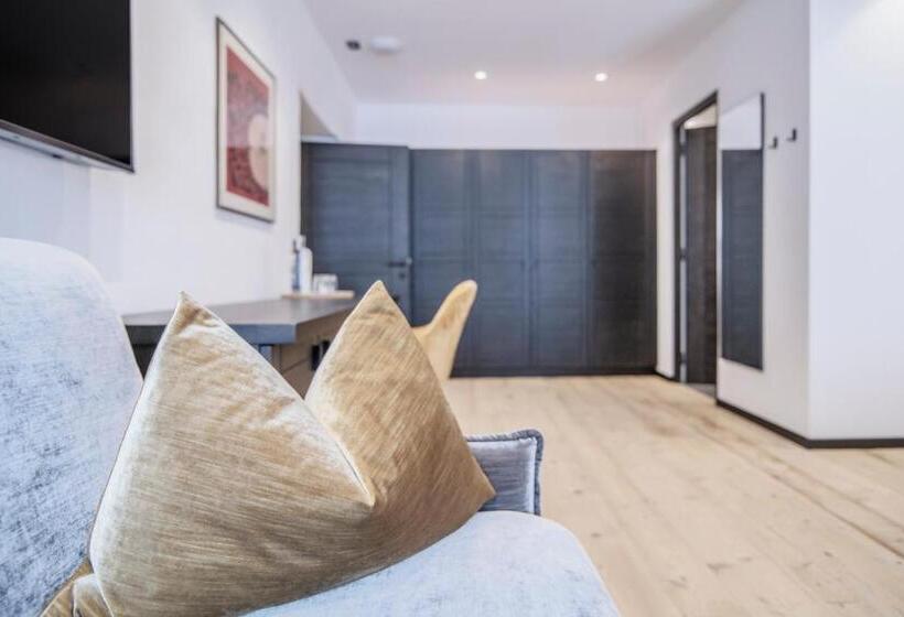 标准间, Zur Traube